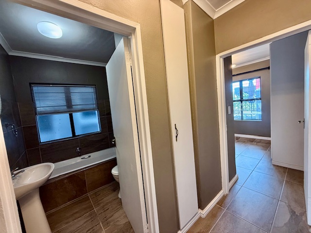 2 Bedroom Property for Sale in Parklands Western Cape